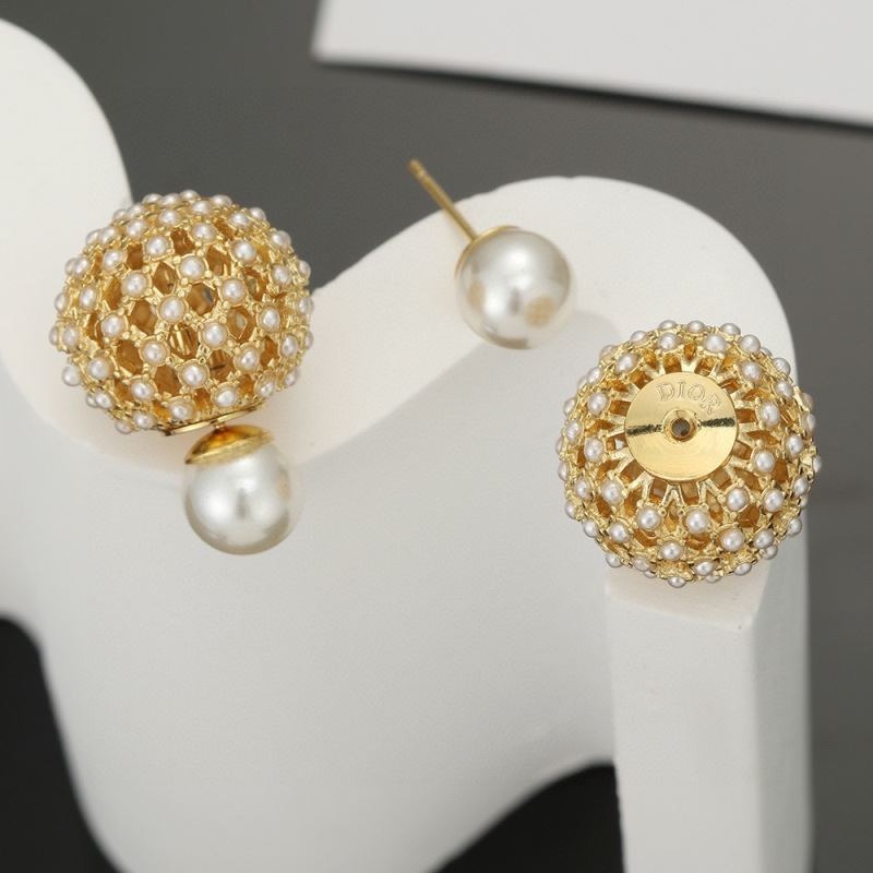 chr1st1an D10r earrings